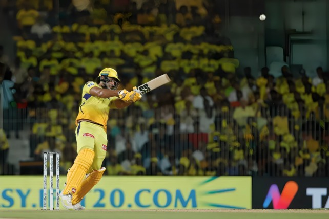batters who hit the most sixes