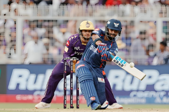batters who hit the most sixes