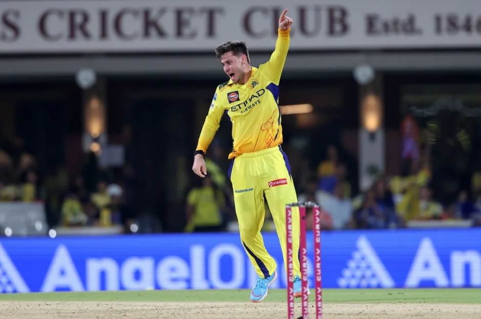 Best Bowling Performances in IPL 2025