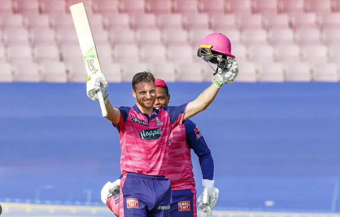 Top Stars Who Scored 750 Plus Runs in an IPL Edition
