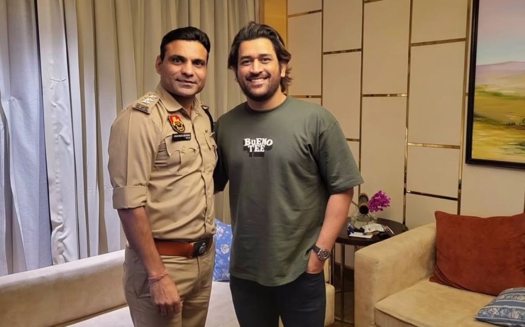 Dhoni