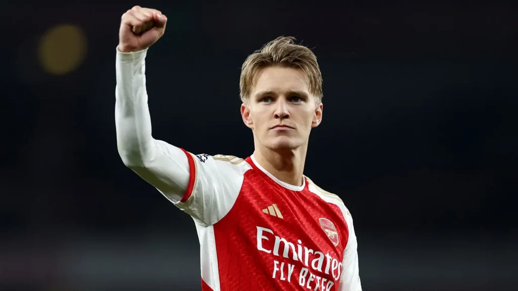Top 5 Best Football Midfielders in the World Right Now (2025)