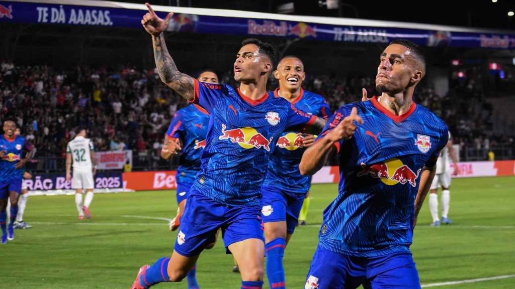 Top 10 Brazilian Football Clubs in 2025