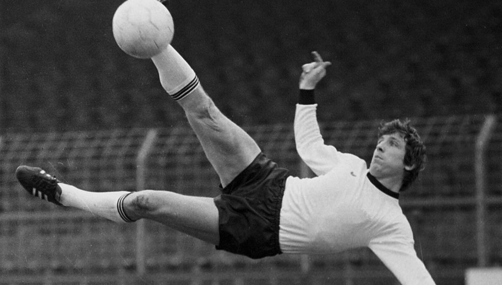 Top 10 Footballers with Most Bicycle Kick Goals in Football History