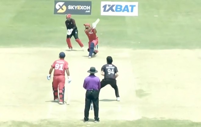 ব্যাটসম্যান যারা এক ক্যালেন্ডার বছরে T20 ক্রিকেটে সবচেয়ে বেশি রান