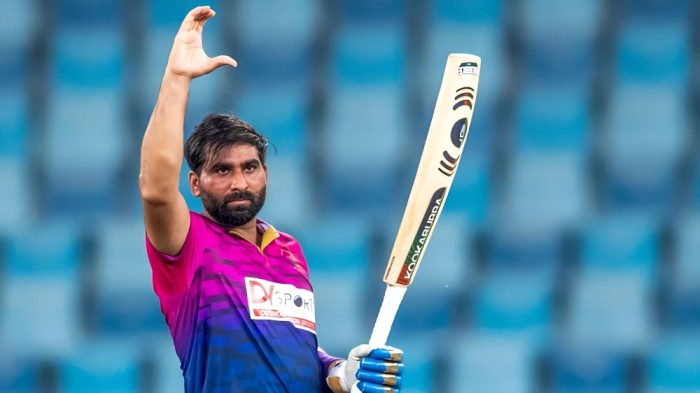 ব্যাটসম্যান যারা এক ক্যালেন্ডার বছরে T20 ক্রিকেটে সবচেয়ে বেশি রান